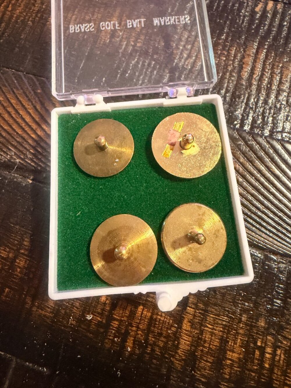 VINTAGE MASTERS Assorted 4-Pack - Metal Golf Ball Markers Multi Set - Picture 5 of 6
